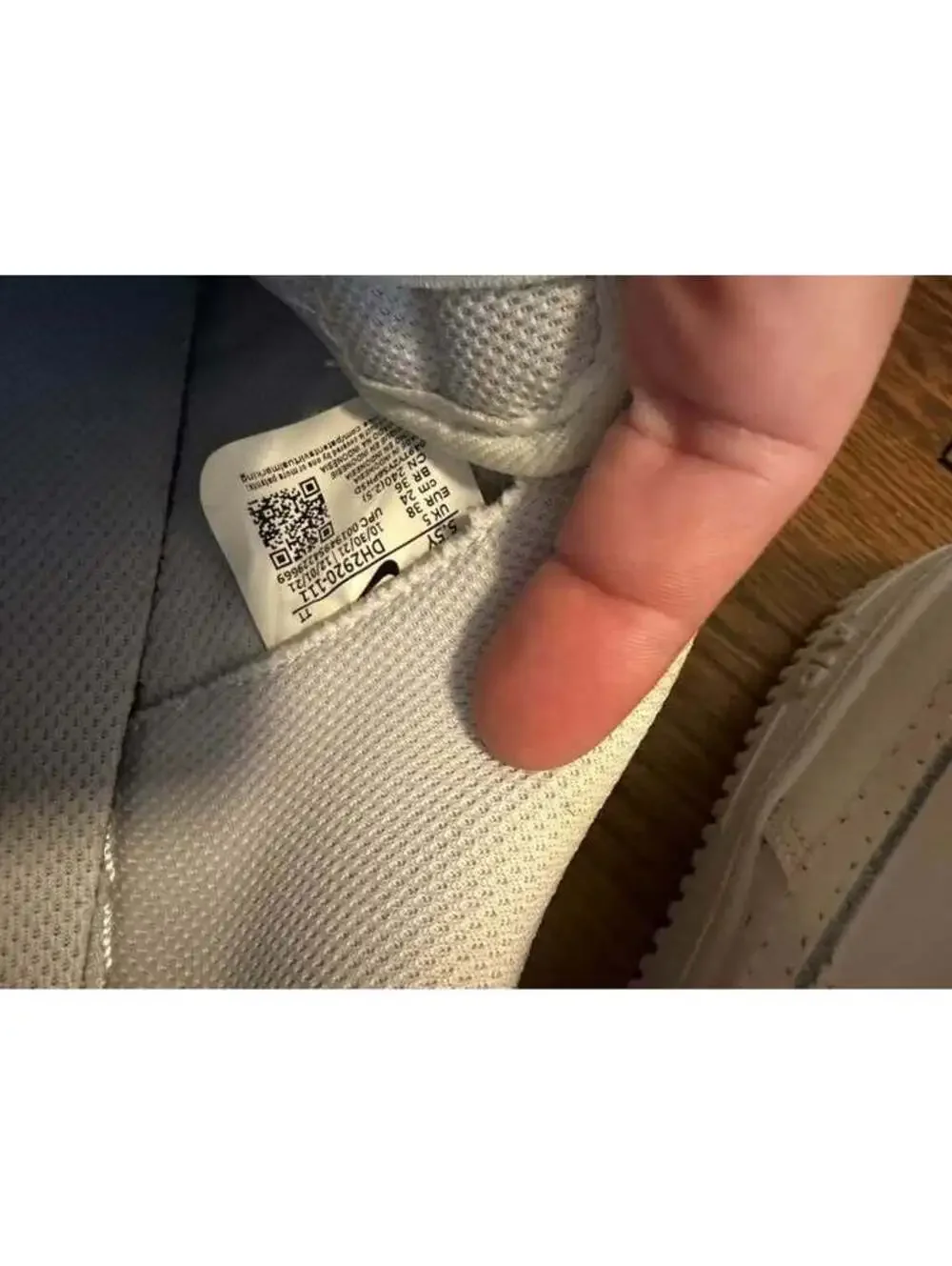 Nike Air Force ones 5.5 Y